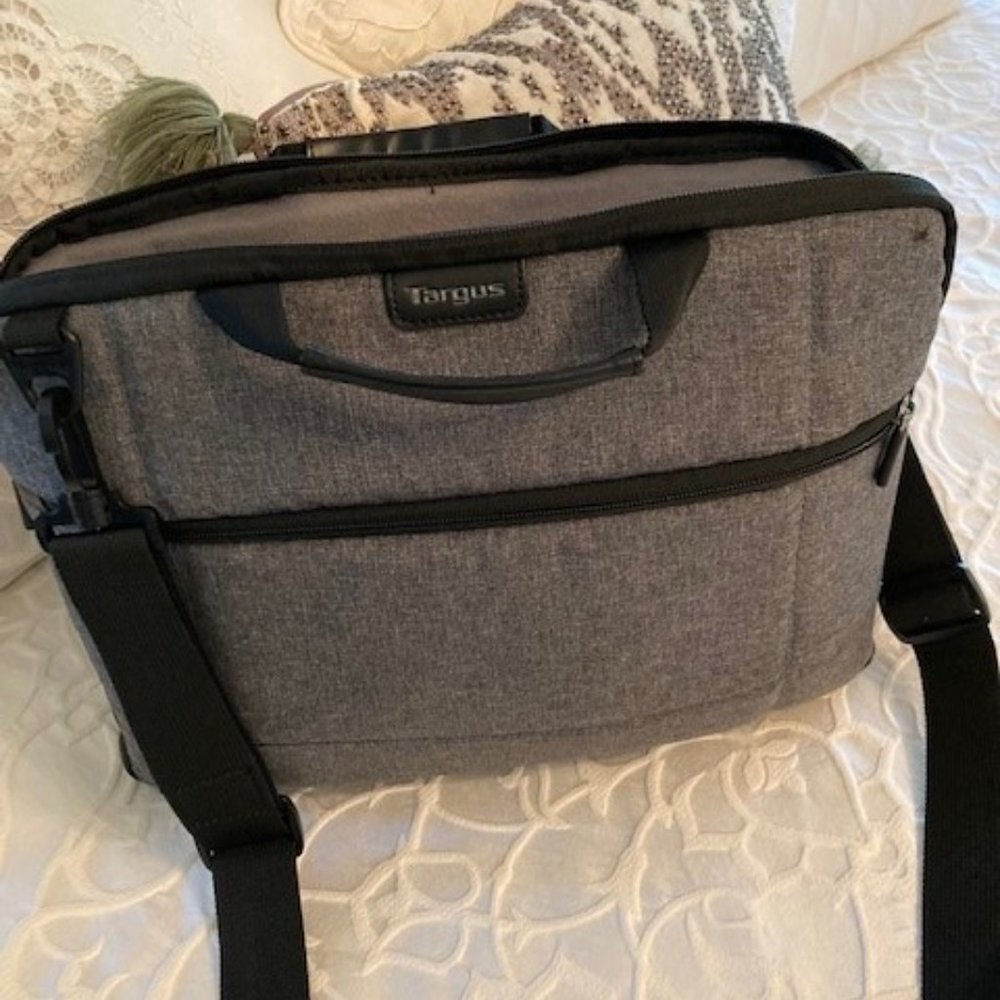 Targus Laptop Bag